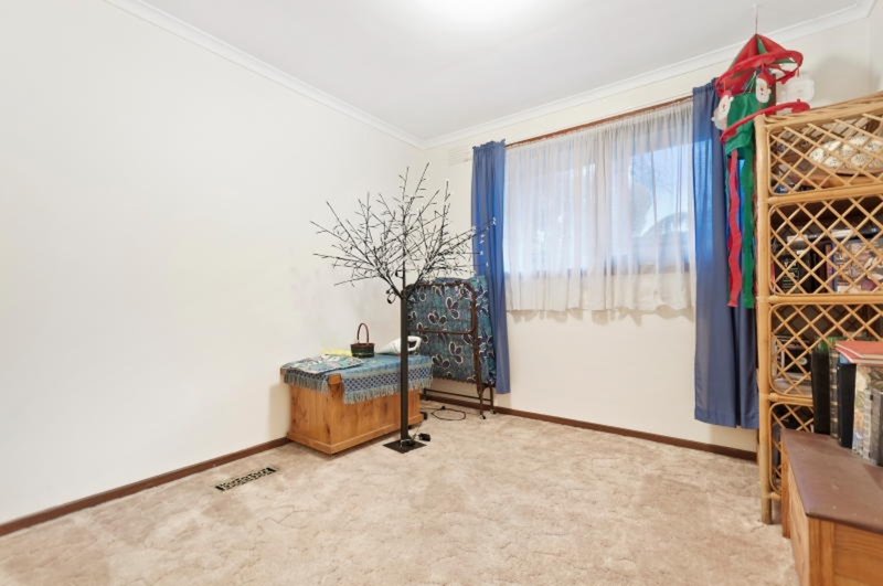 Photo - 16 Bellevue Crescent, Seaford VIC 3198 - Image 9