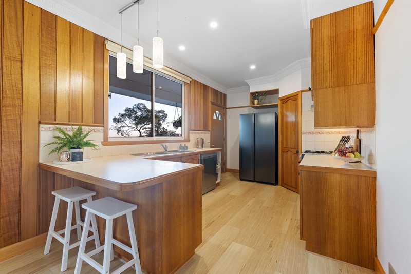 Photo - 16 Belmont Avenue, Upwey VIC 3158 - Image 6