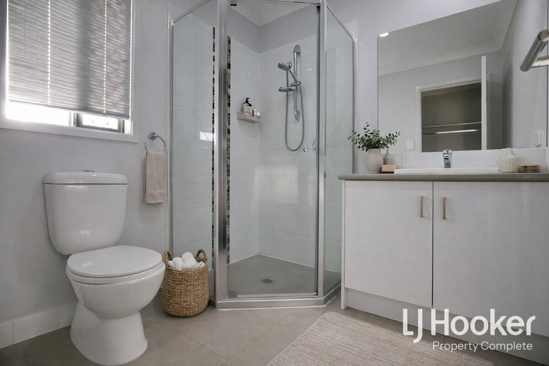 Photo - 16 Bengal Street, Yarrabilba QLD 4207 - Image 7