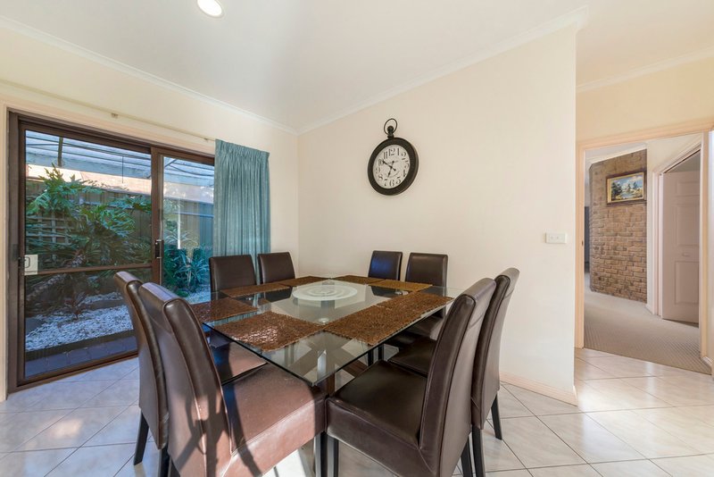 Photo - 16 Bent Court, Wynn Vale SA 5127 - Image 8