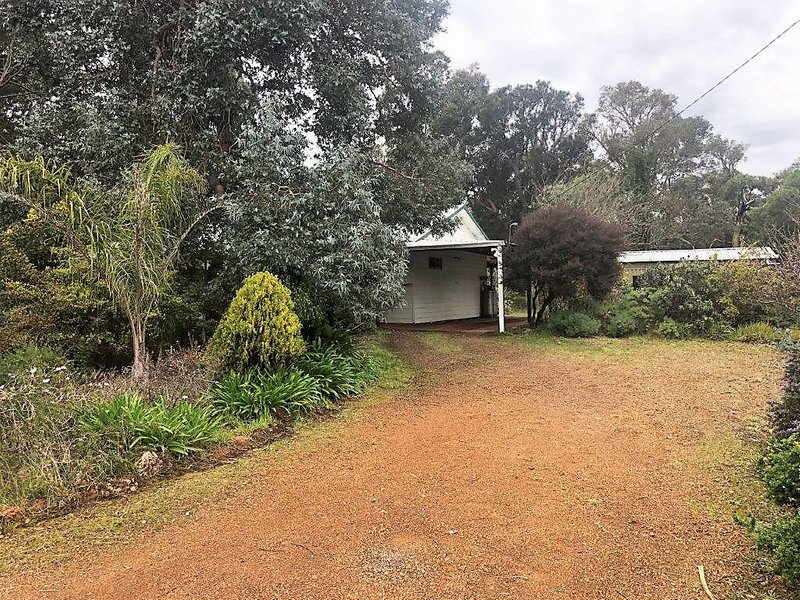 16 Berridge Street, Denmark WA 6333