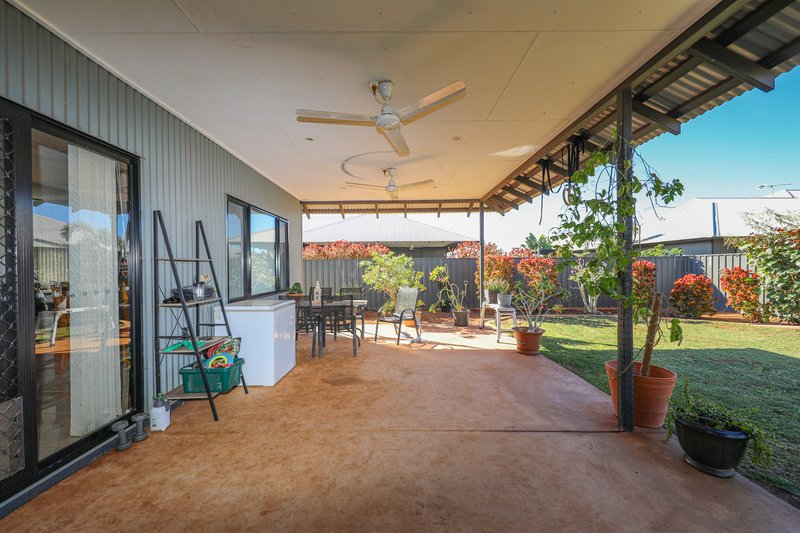 16 Bettong Bend, Baynton WA 6714