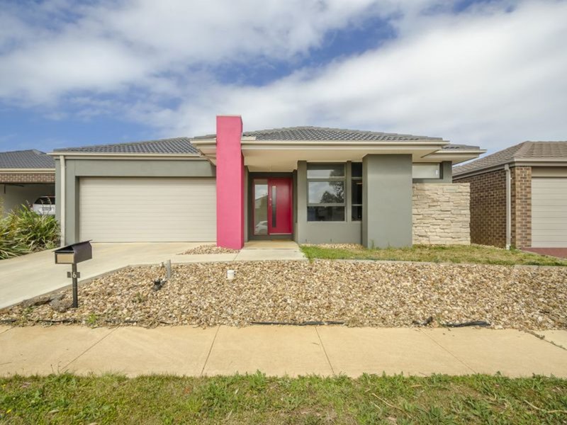 16 Bevan Court, Point Cook VIC 3030