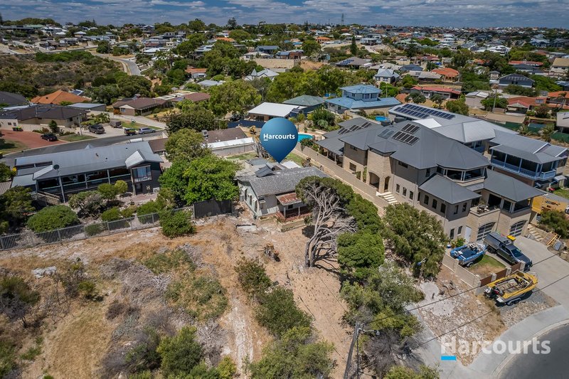 Photo - 16 Beverley Crescent, Quinns Rocks WA 6030 - Image 4