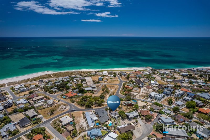 Photo - 16 Beverley Crescent, Quinns Rocks WA 6030 - Image 8