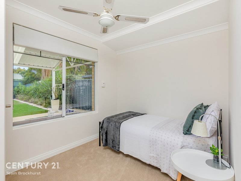 Photo - 16 Bindoon Loop, Huntingdale WA 6110 - Image 15