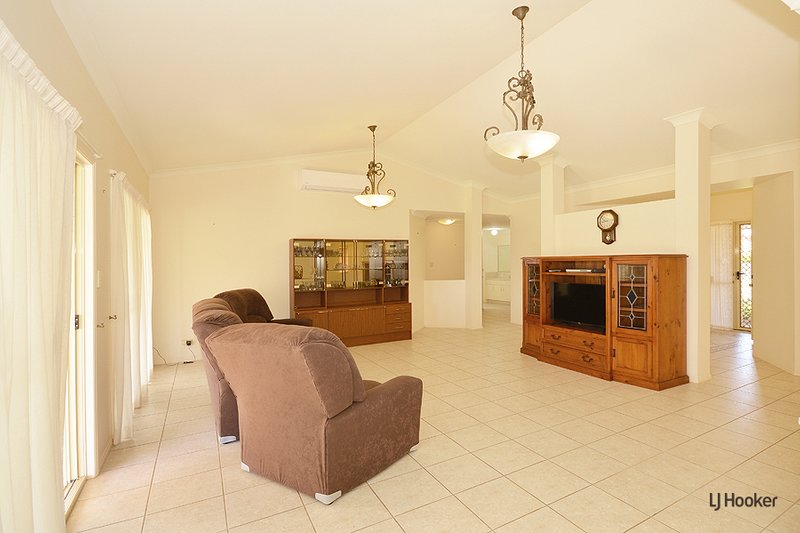 Photo - 16 Birkdale Court, Banora Point NSW 2486 - Image 4