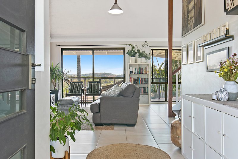 Photo - 16 Birnam Avenue, Banora Point NSW 2486 - Image 2