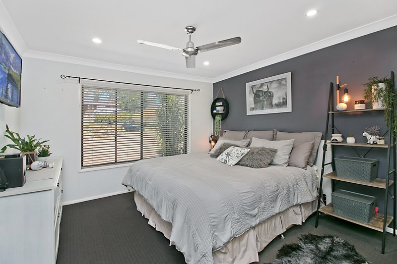 Photo - 16 Birnam Avenue, Banora Point NSW 2486 - Image 6