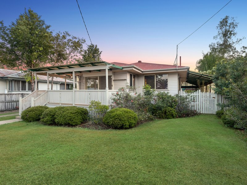 Photo - 16 Birrell Street, Leichhardt QLD 4305 - Image 5