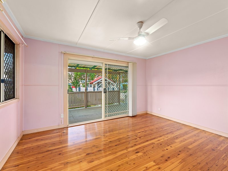 Photo - 16 Birrell Street, Leichhardt QLD 4305 - Image 11