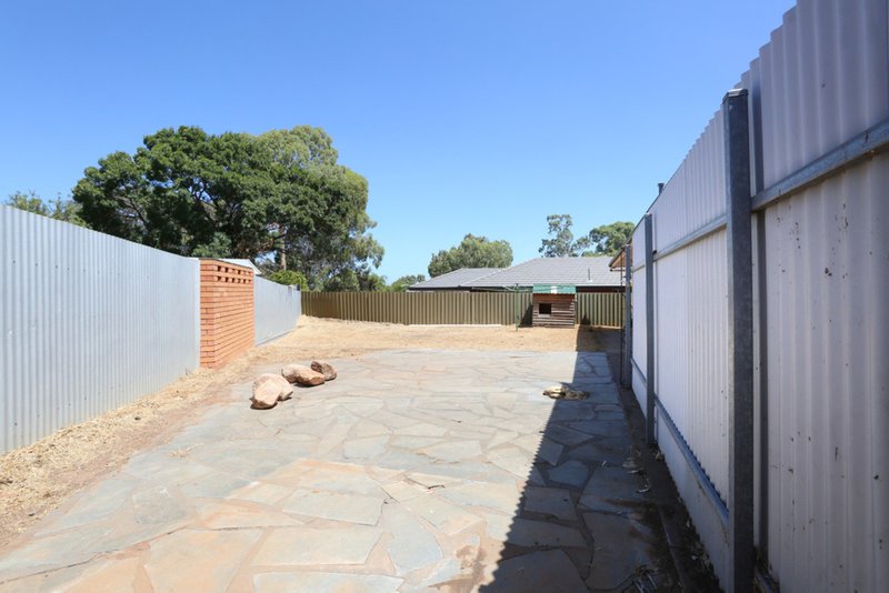 Photo - 16 Black Top Road, Hillbank SA 5112 - Image 8