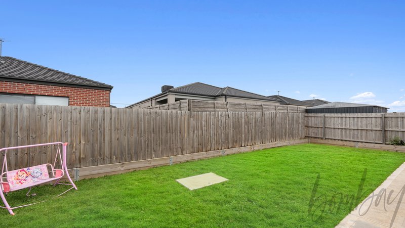 Photo - 16 Blackberry Street, Mickleham VIC 3064 - Image 17