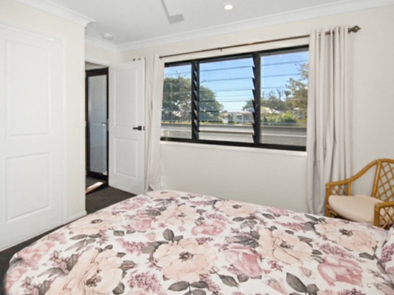 Photo - 16 Blackwood Road, Manly West QLD 4179 - Image 7