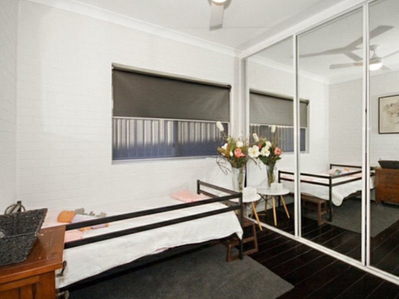 Photo - 16 Blackwood Road, Manly West QLD 4179 - Image 9