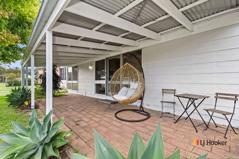 16 Blue Gum Parade, Maloneys Beach NSW 2536