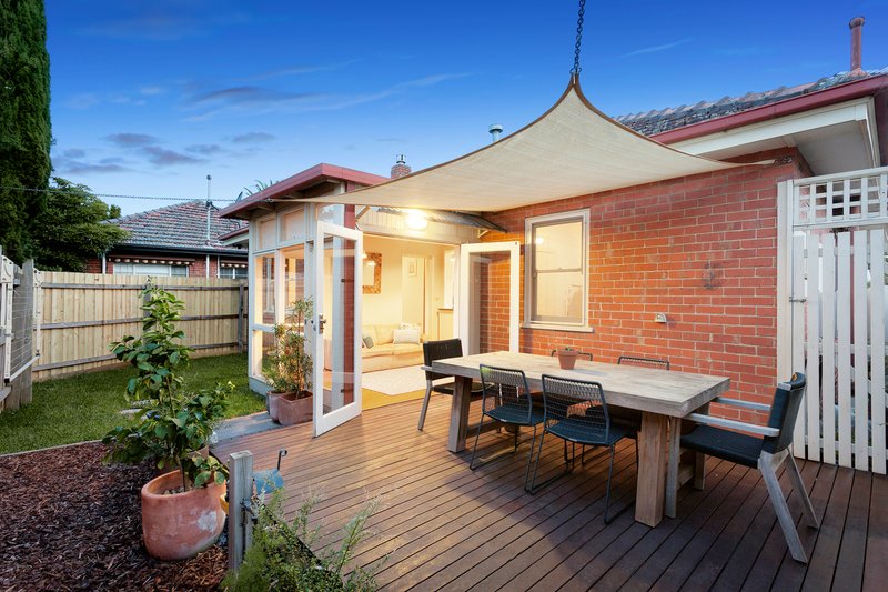 Photo - 1/6 Blythe Street, Murrumbeena VIC 3163 - Image 4