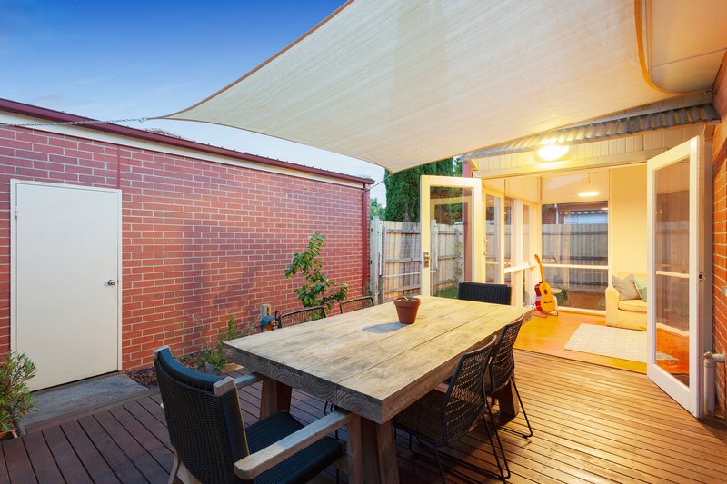 Photo - 1/6 Blythe Street, Murrumbeena VIC 3163 - Image 14