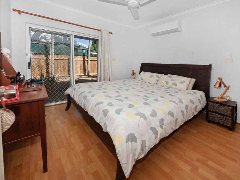 Photo - 16 Bondi Crescent, Kewarra Beach QLD 4879 - Image 7