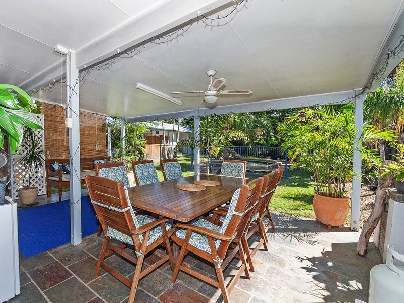 Photo - 16 Bondi Crescent, Kewarra Beach QLD 4879 - Image 13