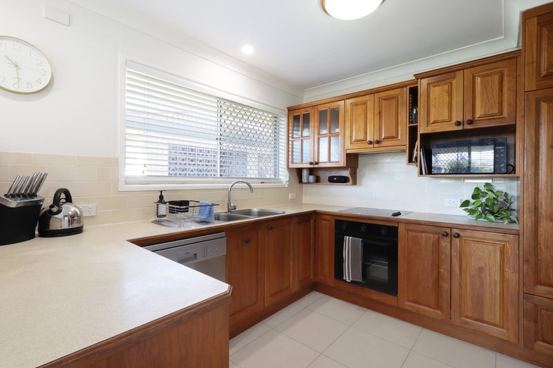 Photo - 16 Booker Parade, Golden Beach QLD 4551 - Image 5