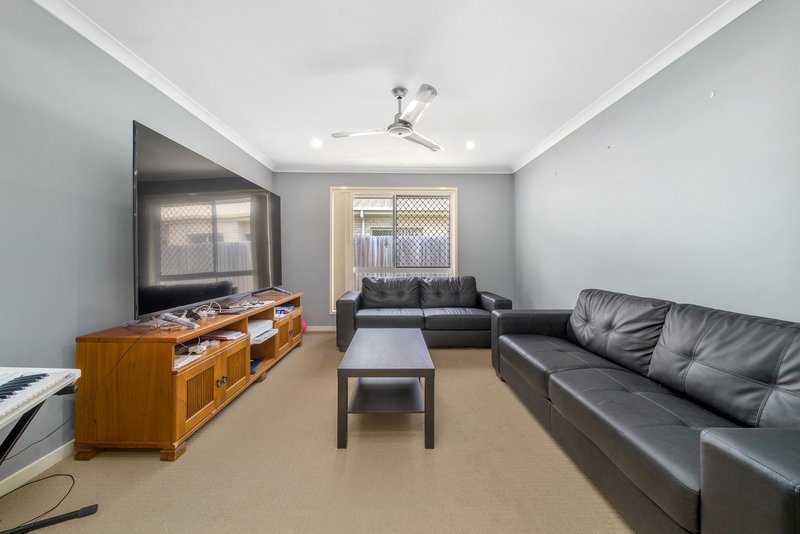 Photo - 16 Bottle Tree Crescent, Mango Hill QLD 4509 - Image 5