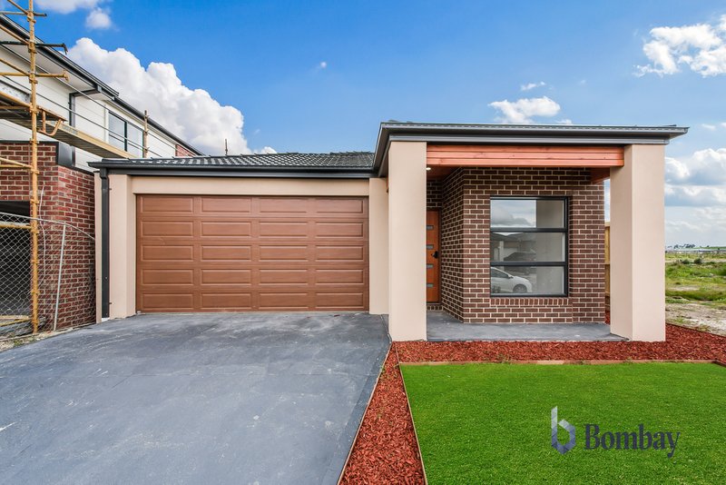 16 Botwood Street, Mickleham VIC 3064