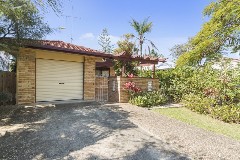 Photo - 16 Boundary Street, Currumbin Waters QLD 4223 - Image 1