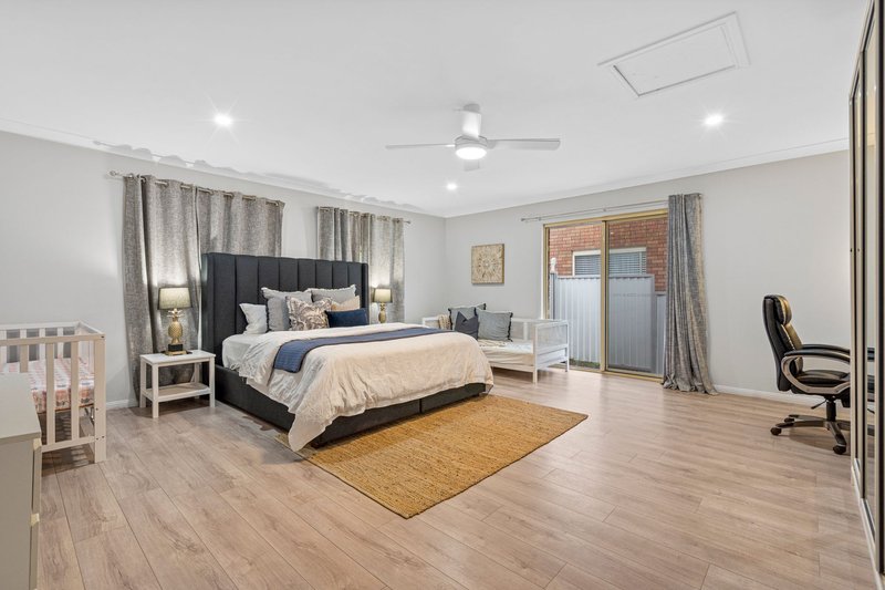 Photo - 16 Bounty Way, Pacific Pines QLD 4211 - Image 8