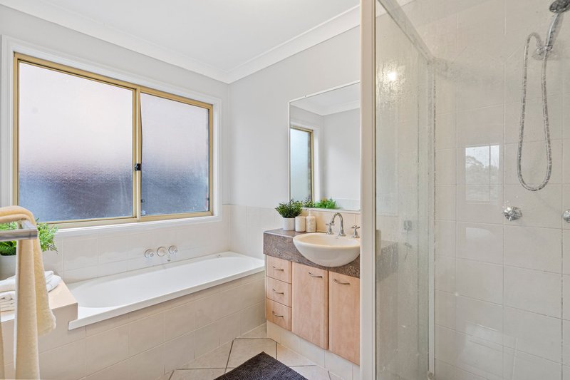 Photo - 16 Bounty Way, Pacific Pines QLD 4211 - Image 14