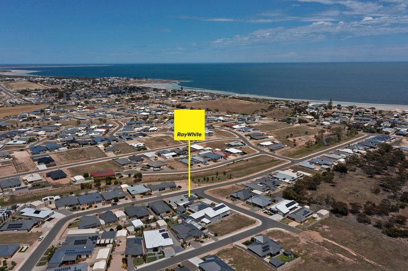 Photo - 16 Bray Street, Moonta Bay SA 5558 - Image 3