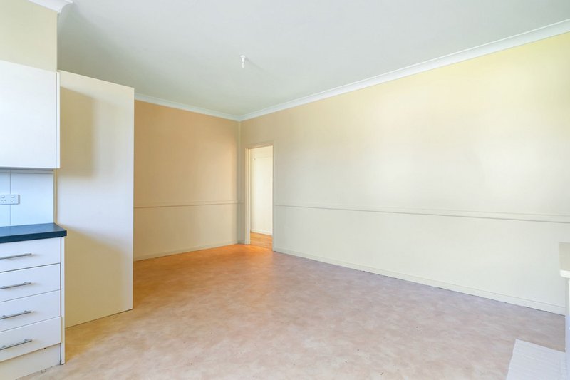 Photo - 16 Breamore Street, Elizabeth North SA 5113 - Image 3