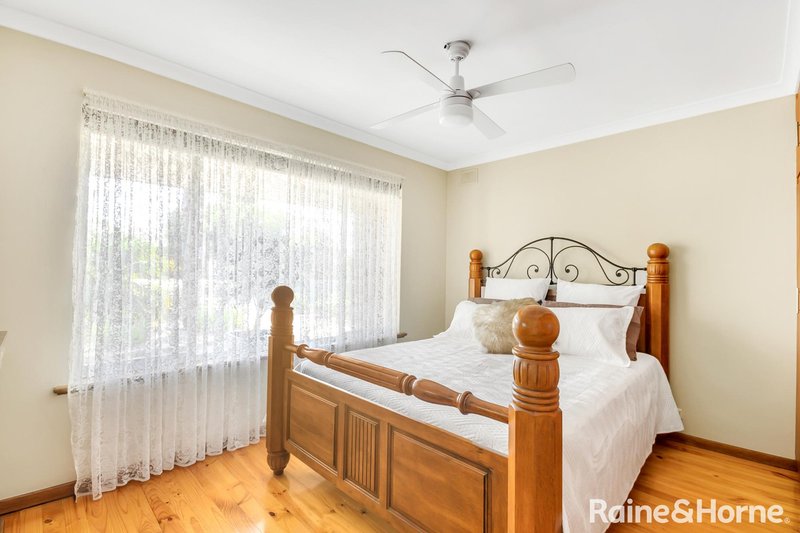 Photo - 16 Brenda Avenue, Morphett Vale SA 5162 - Image 13