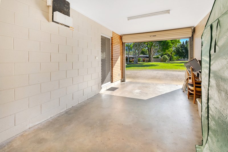 Photo - 16 Brennan Street, Manunda QLD 4870 - Image 9