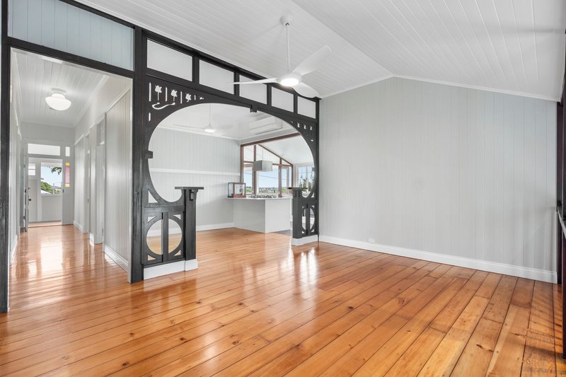 Photo - 16 Bright Street, Newtown QLD 4305 - Image 7