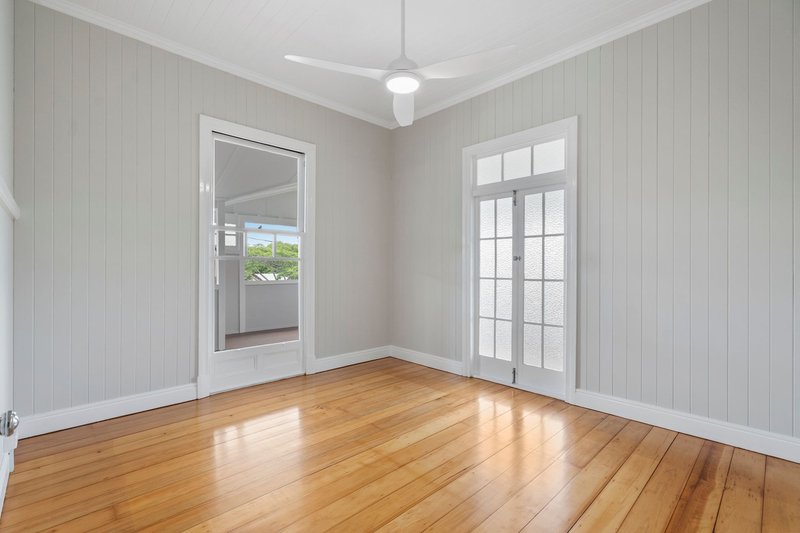 Photo - 16 Bright Street, Newtown QLD 4305 - Image 13