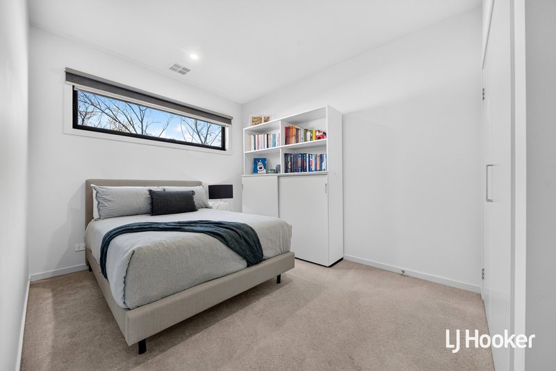 Photo - 16 Broadside Walk, Point Cook VIC 3030 - Image 13