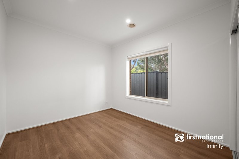 Photo - 16 Brunton Drive, Mernda VIC 3754 - Image 3