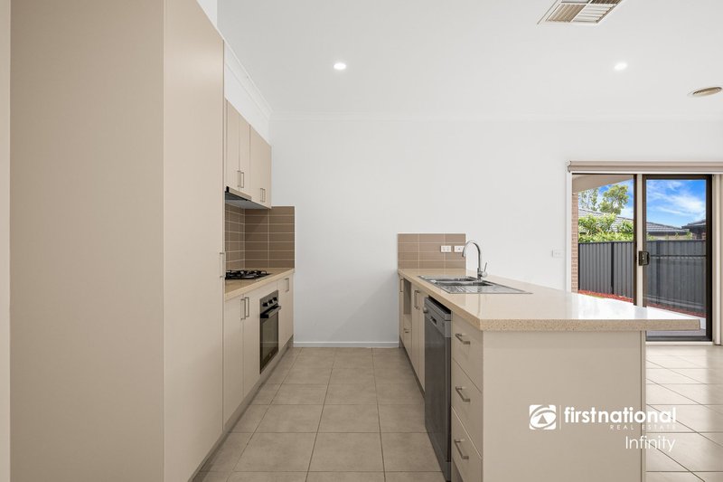 Photo - 16 Brunton Drive, Mernda VIC 3754 - Image 11
