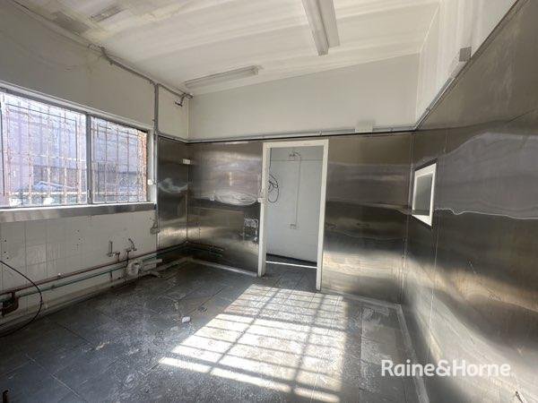 Photo - 16 Buckingham Avenue, Springvale VIC 3171 - Image 6