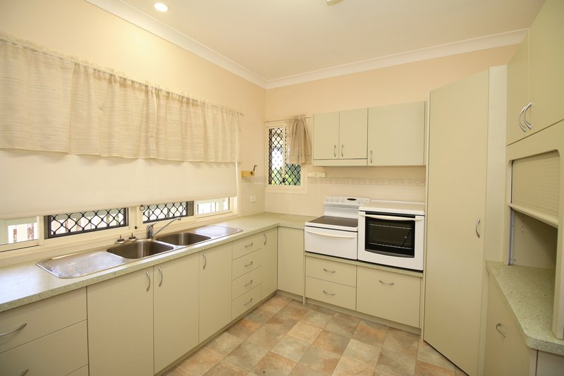 Photo - 16 Bullock Street, Wulguru QLD 4811 - Image 2