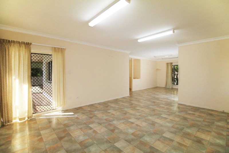 Photo - 16 Bullock Street, Wulguru QLD 4811 - Image 3