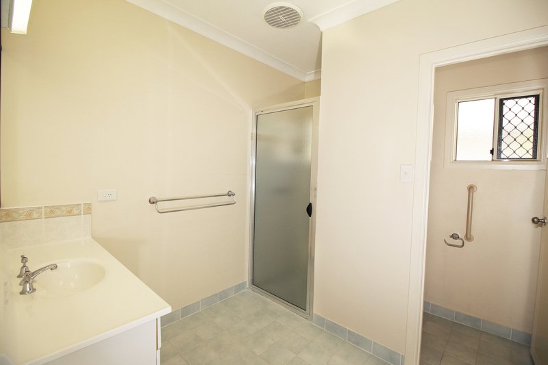 Photo - 16 Bullock Street, Wulguru QLD 4811 - Image 4