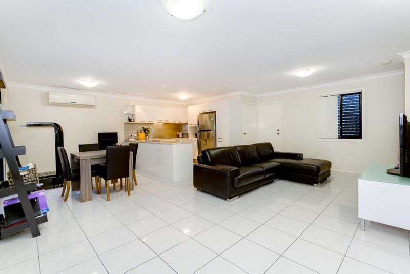 Photo - 1/6 Buna Street, Chermside QLD 4032 - Image 2