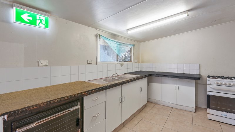 Photo - 16 Bunting Street, Bungalow QLD 4870 - Image 5