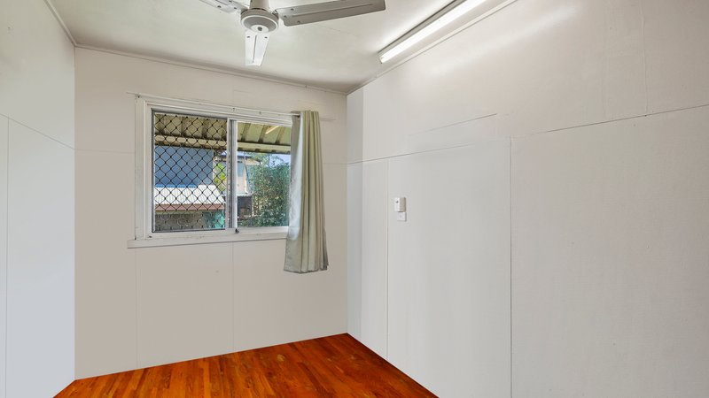 Photo - 16 Bunting Street, Bungalow QLD 4870 - Image 10