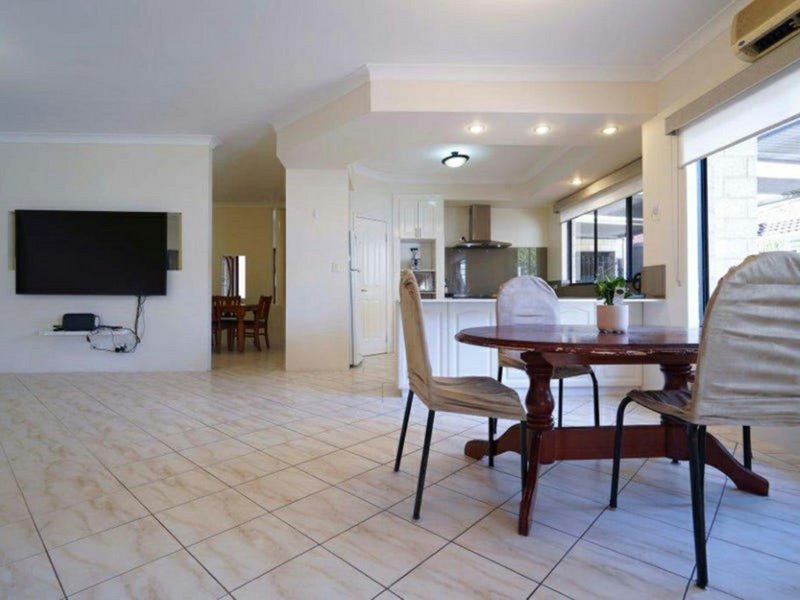 Photo - 16 Burnett Drive, Clarkson WA 6030 - Image 12