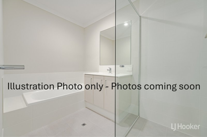 Photo - 16 Burnished Drive, Baldivis WA 6171 - Image 3