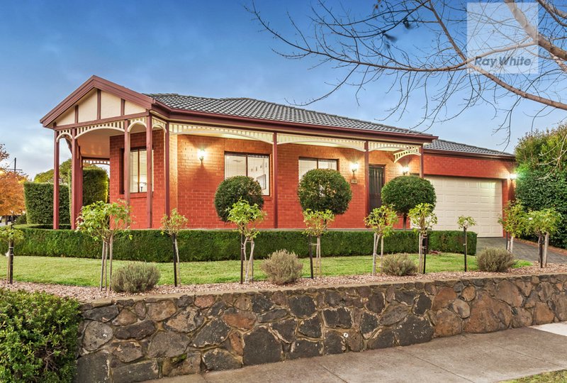 16 Burniston Avenue, Craigieburn VIC 3064