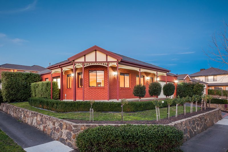 16 Burniston Avenue, Craigieburn VIC 3064